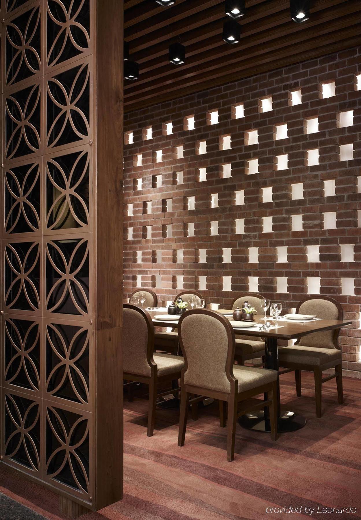 Taj Yeshwantpur Bengaluru Hotel Restaurant photo